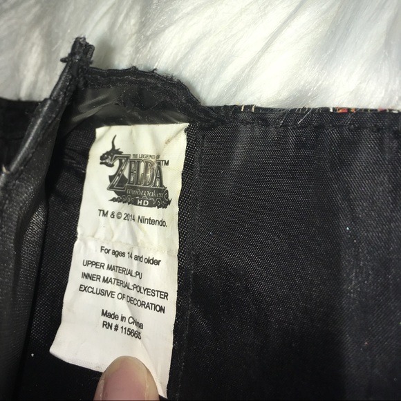 Legend of Zelda Windwaker Wallet - Picture 7 of 7